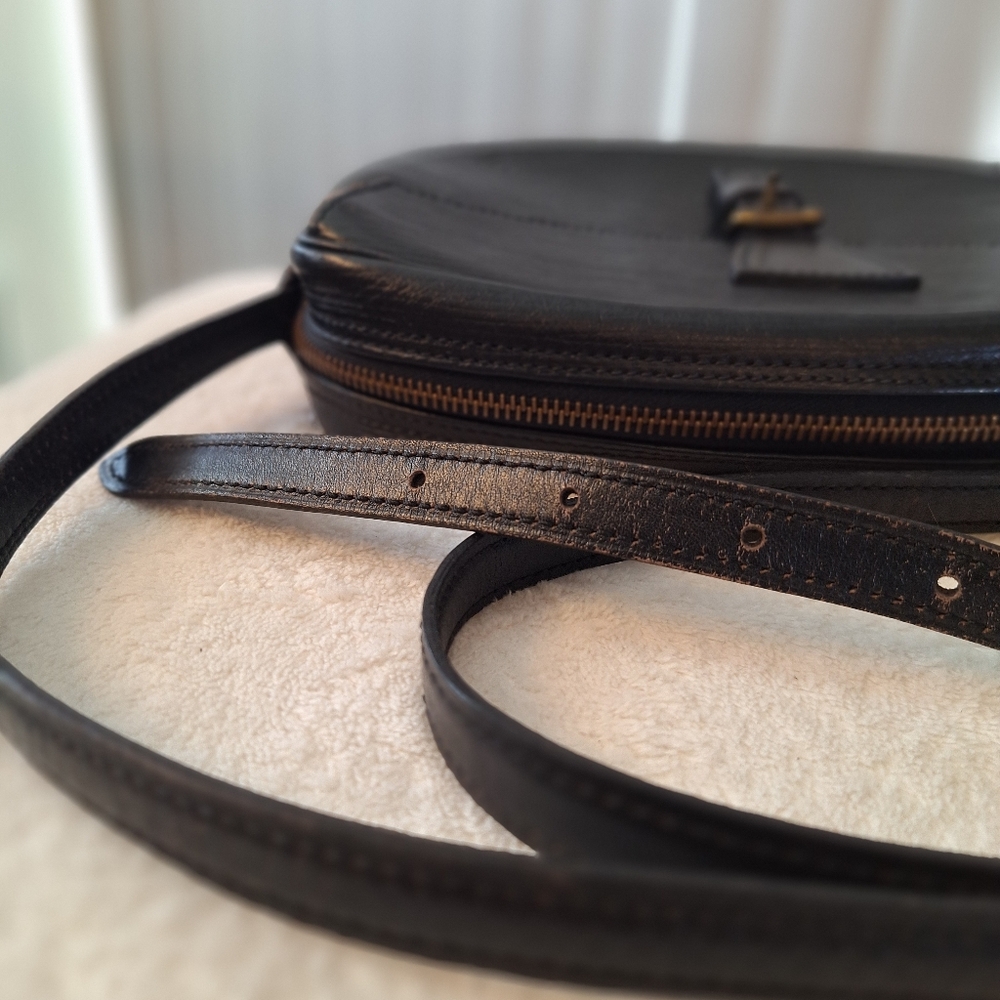 Louis Vuitton Jeune Fille - Picture 5 of 16